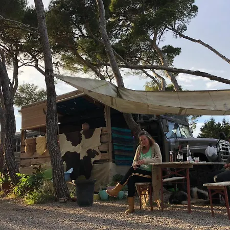 Camping Vintage Camper - And Ibiza *