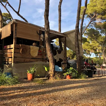 Vintage Camper - And Ibiza * Es Cana